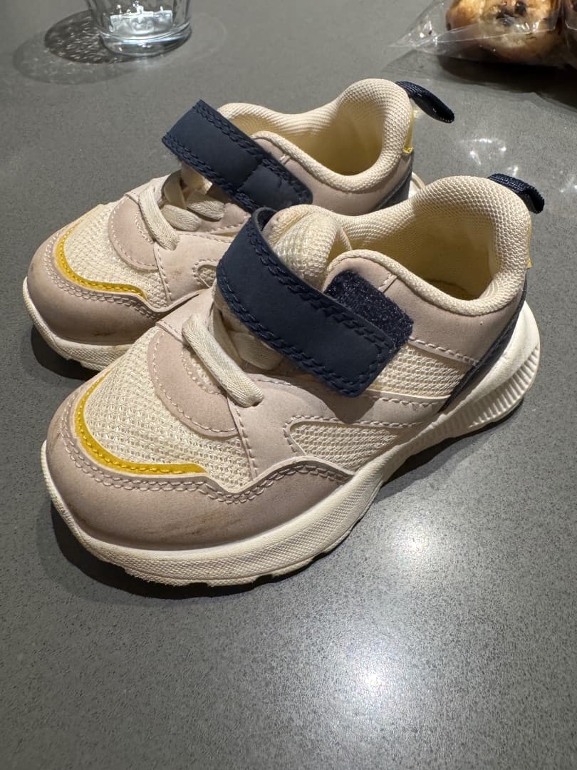 H&M Baby Sneakers Size 20/21 Beige Blue Yellow - Image 1 of 3