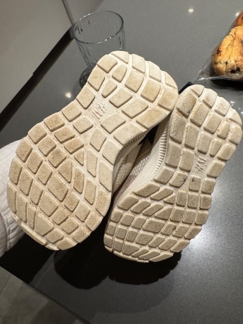 H&M Baby Sneakers Size 20/21 Beige Blue Yellow thumbnail 2