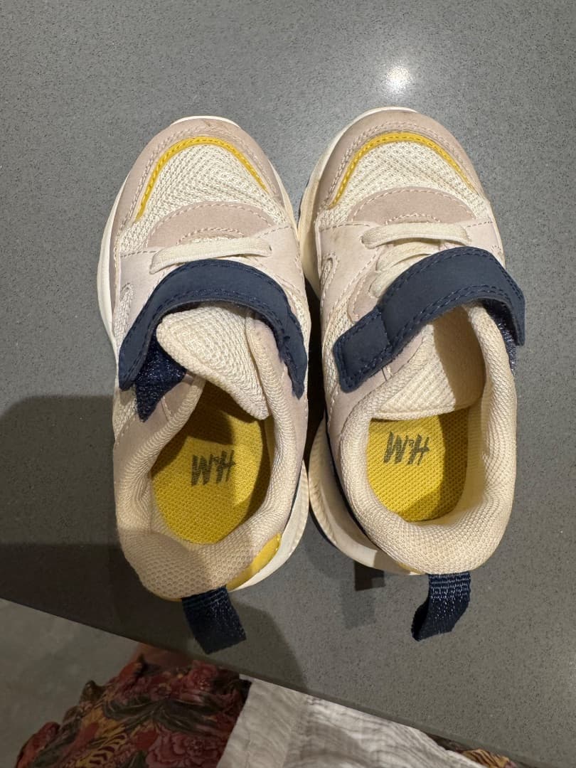 H&M Baby Sneakers Size 20/21 Beige Blue Yellow thumbnail 3