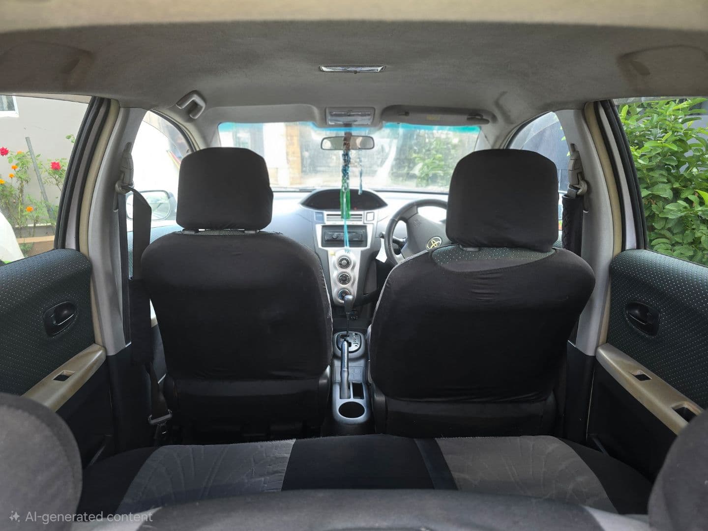 Toyota vitz 06 thumbnail 3