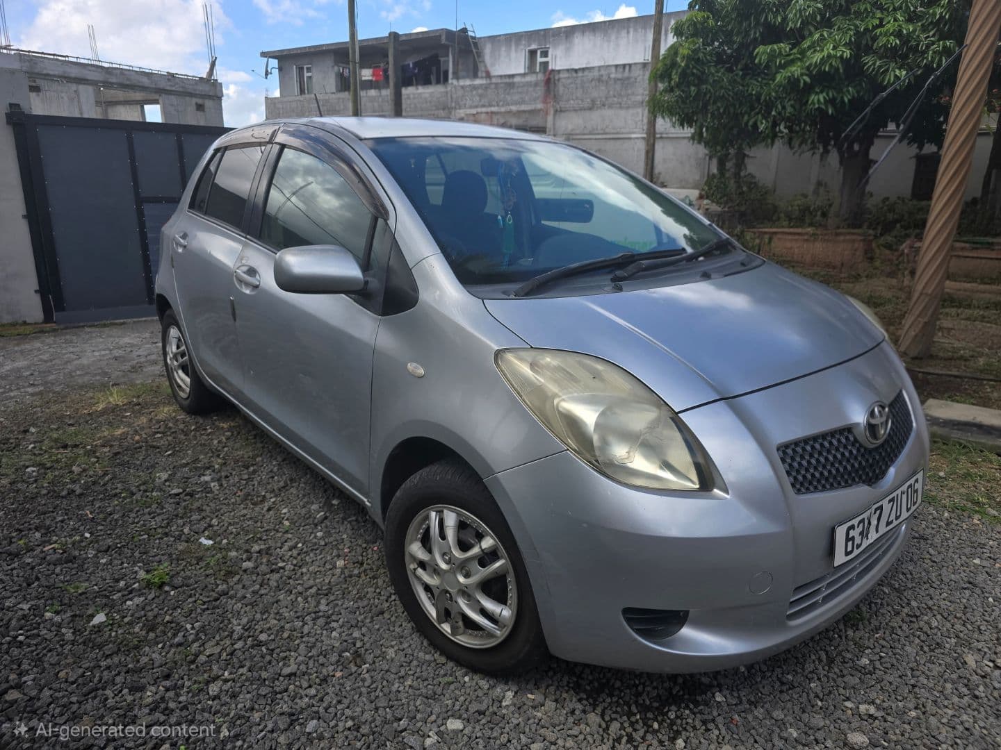 Toyota vitz 06 thumbnail 5