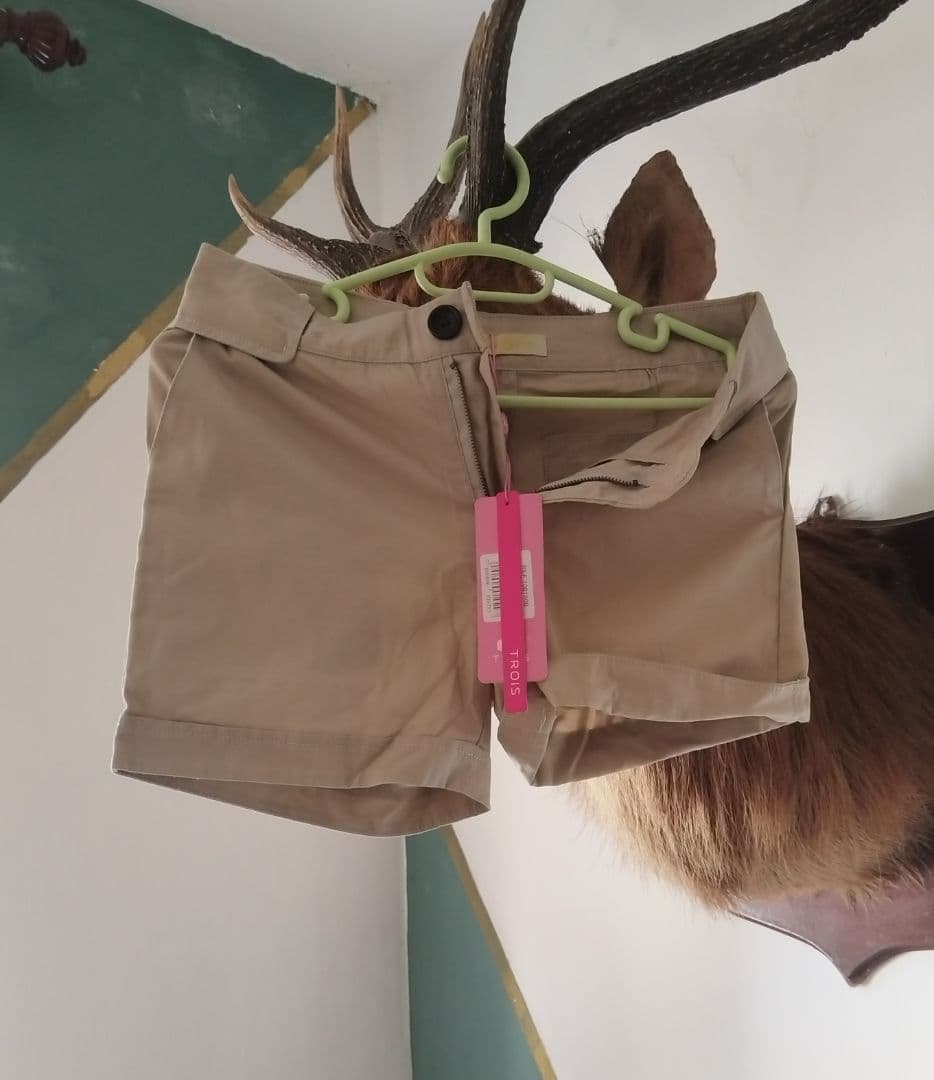 Trois Beige Shorts New with Tags - Image 1 of 1