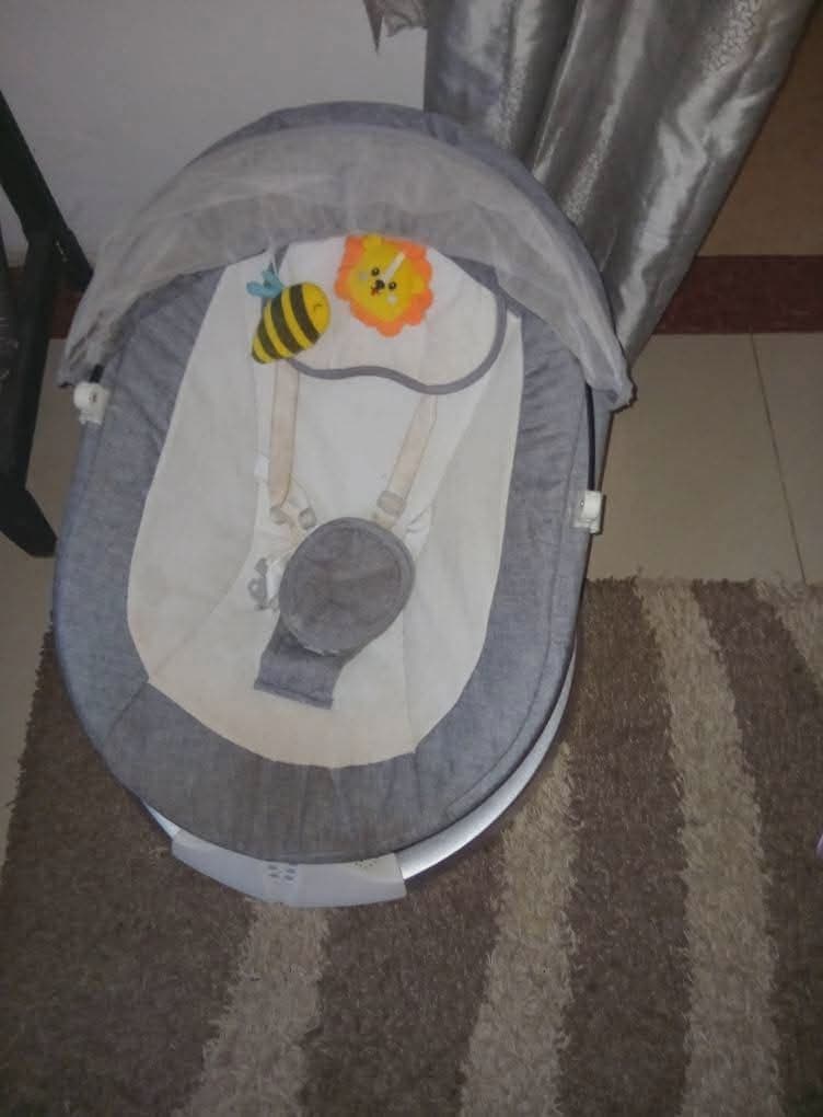 Baby Electric Swing with Canopy - Image 1 of 1
