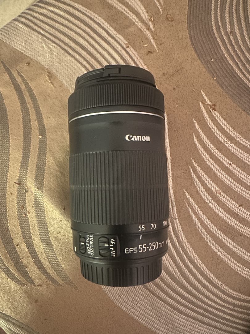 Canon EF-S 55-250mm f/4-5.6 IS STM Lens - Image 1 of 1