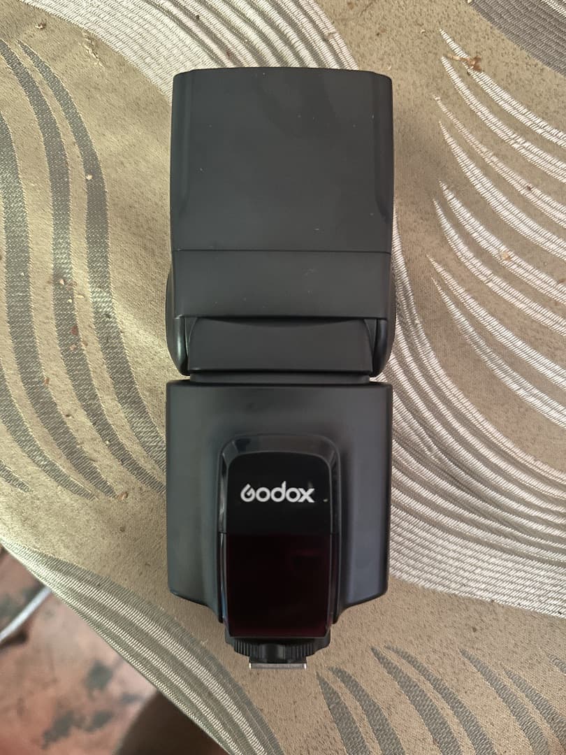 Canon EOS 1300D DSLR with 18-55mm Lens thumbnail 6