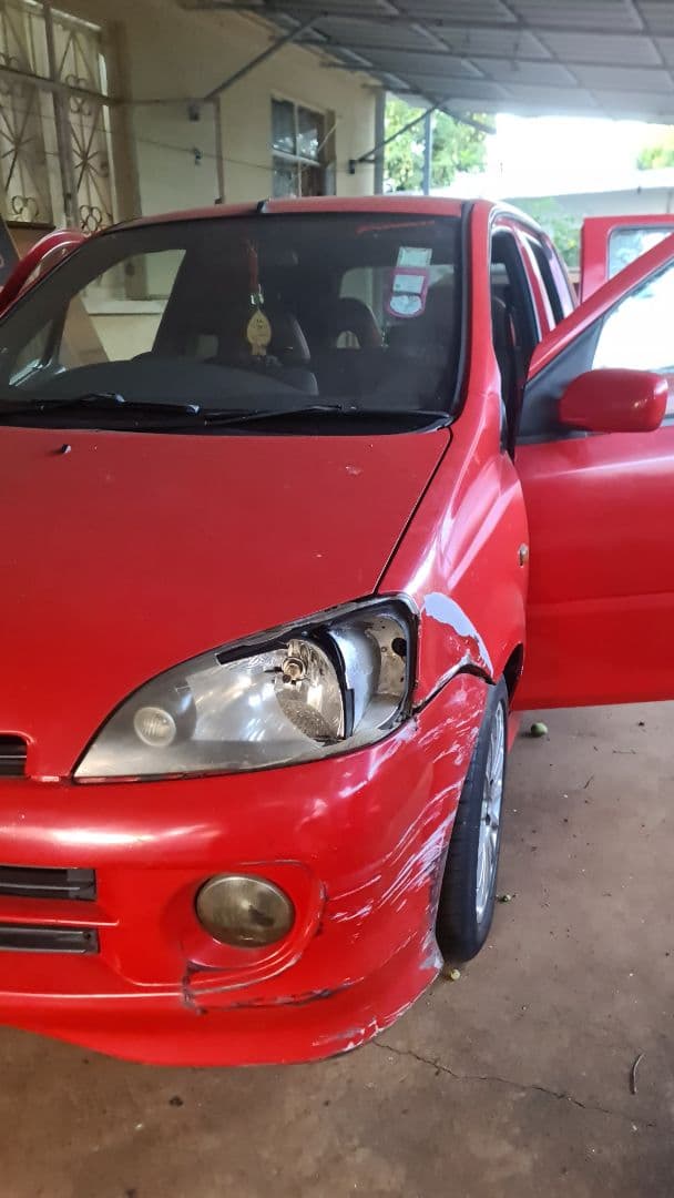 Daihatsu YRV 2000 - Image 1 of 7