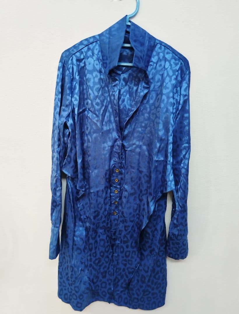 Blouse bleu tie-front avek imprimé animal thumbnail 2
