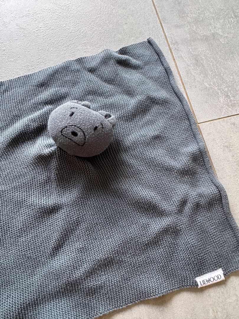 Liewood Grey Bear Doudou Blanket thumbnail 2