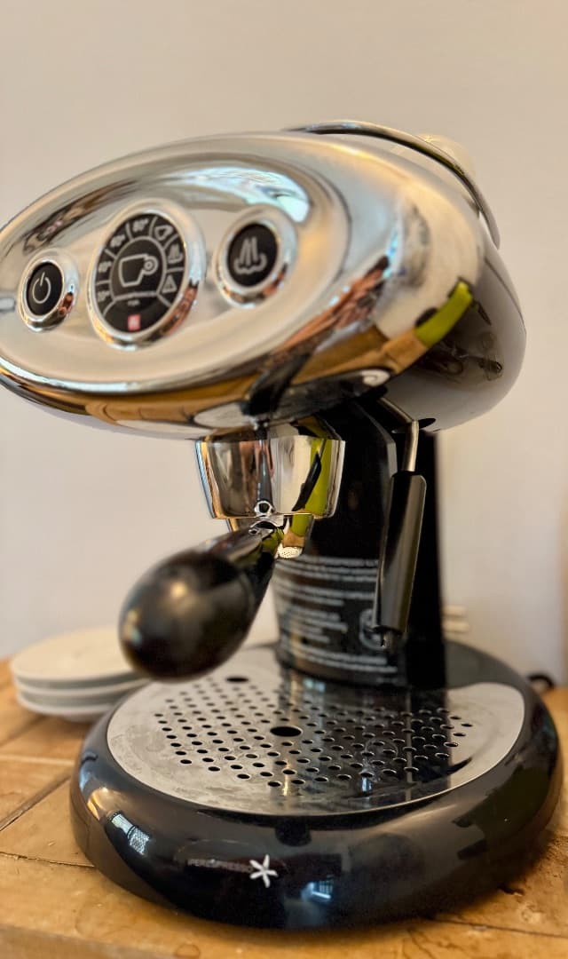 Illy Iperespresso X7.1 Coffee Machine Black thumbnail 3