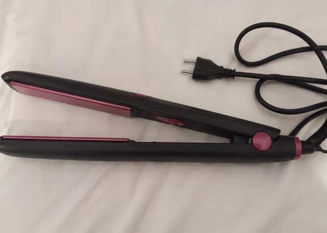 Hair Straightener Black and Pink - Image 1 of 1