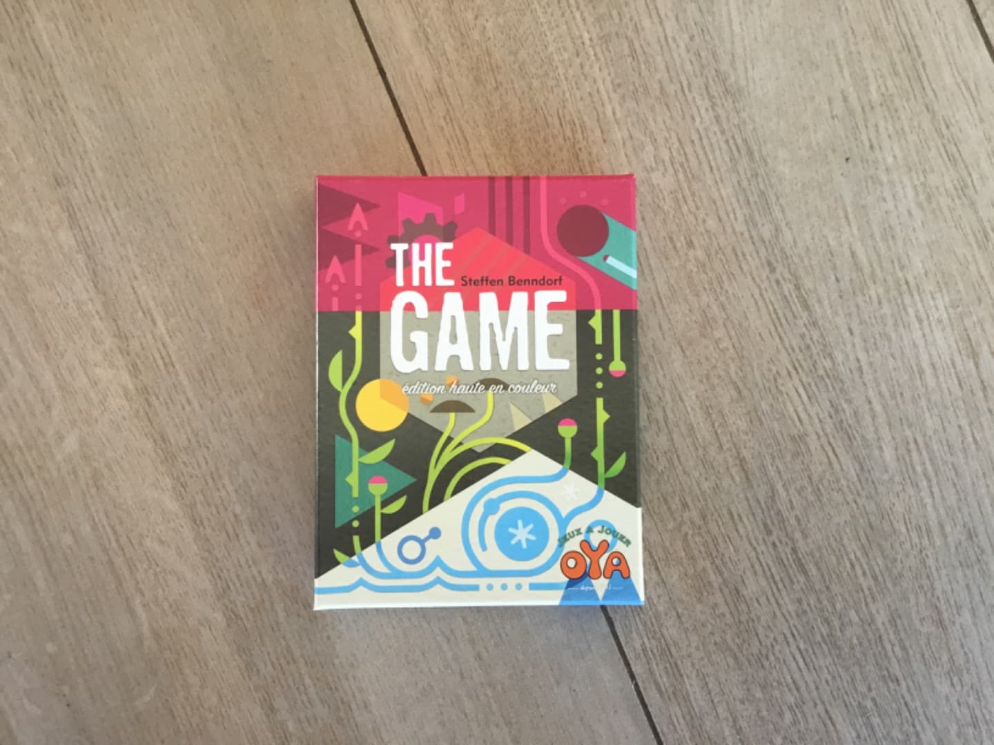 The Game: Haute en Couleur Card Game - Image 1 of 2