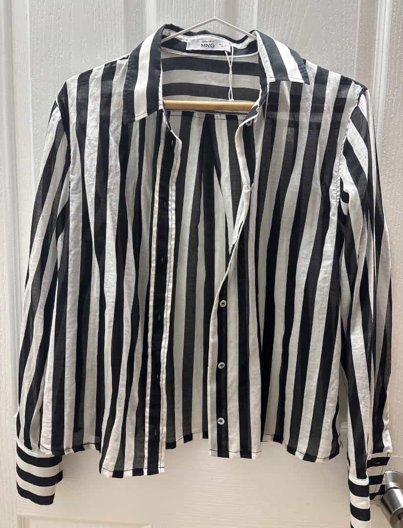 Blouse Mango rayé noir ek blanc size S