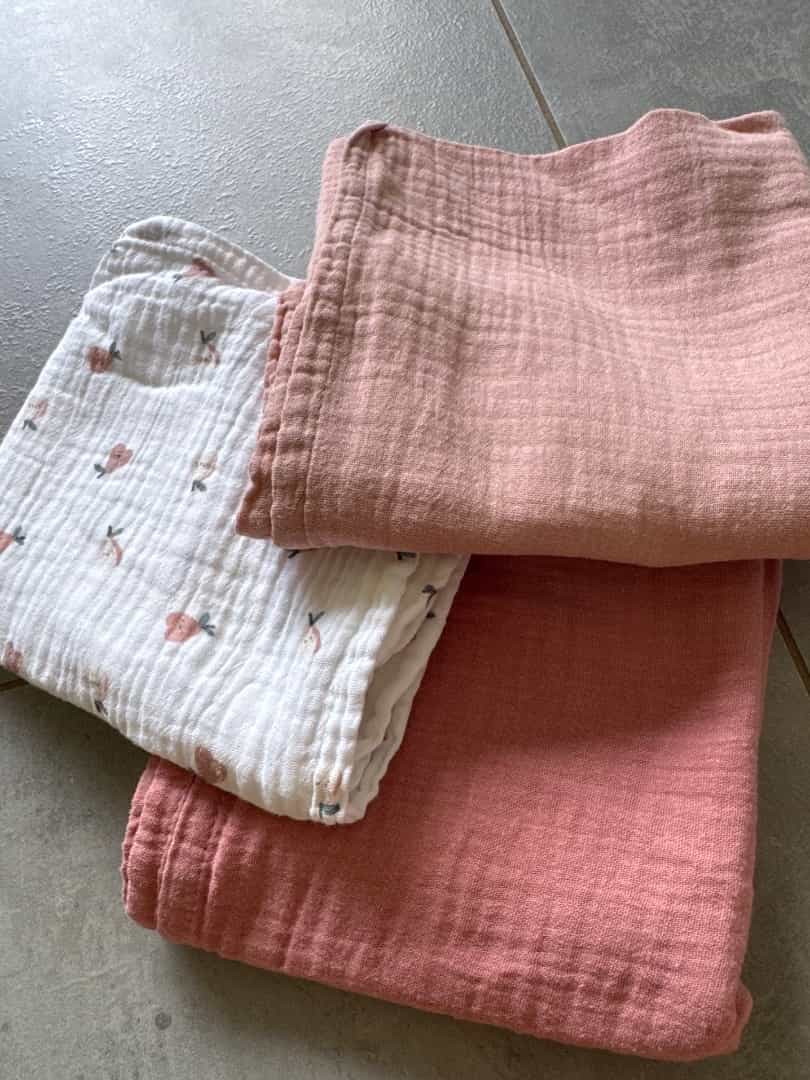 Lot of 3 Kiabi Muslin Baby Swaddles