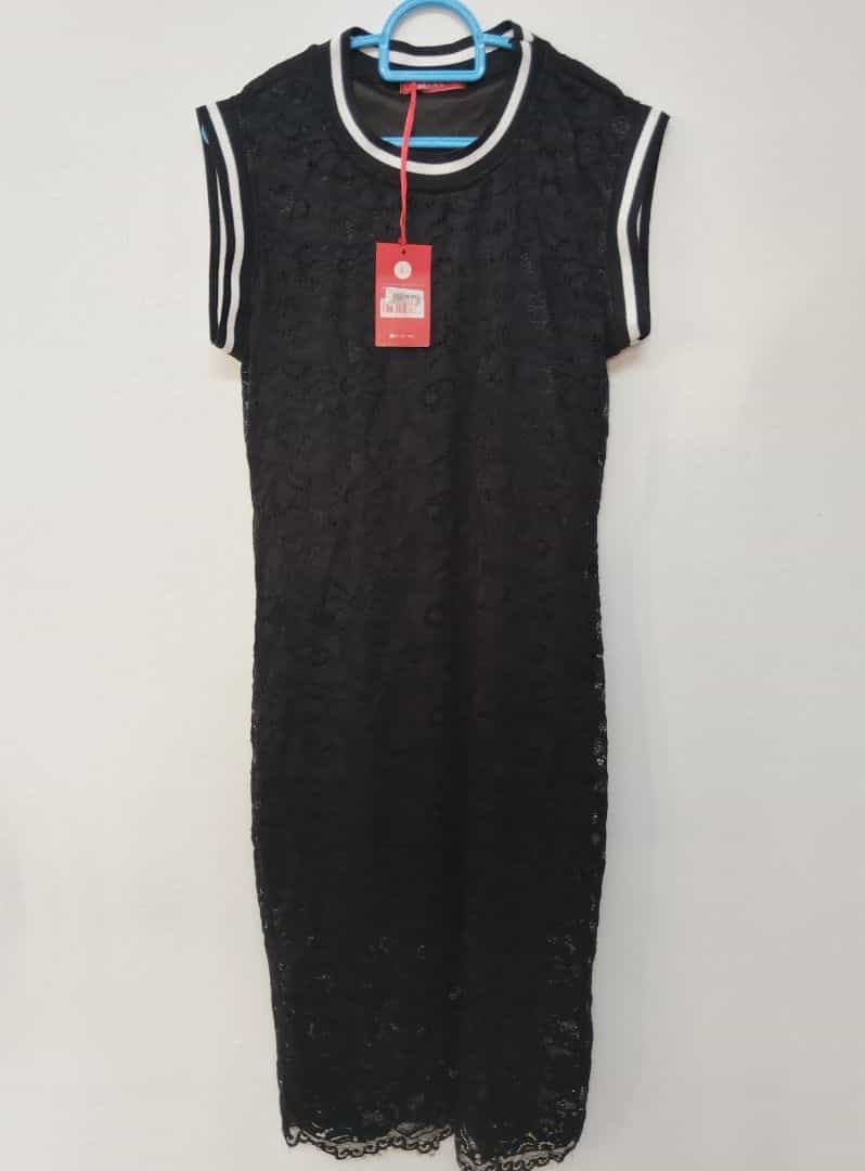 Robe neuve en dentelle noire à motifs floraux avec bordure rayée Taille L