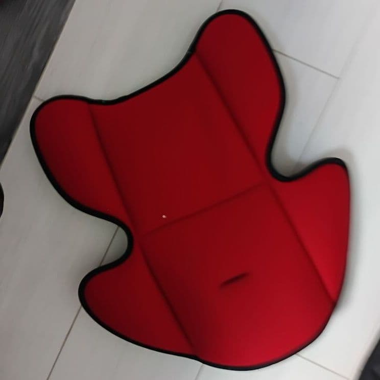 Red Infant Car Seat with Rain Cover, Seat Pad & Footmuff - Image 1 of 8