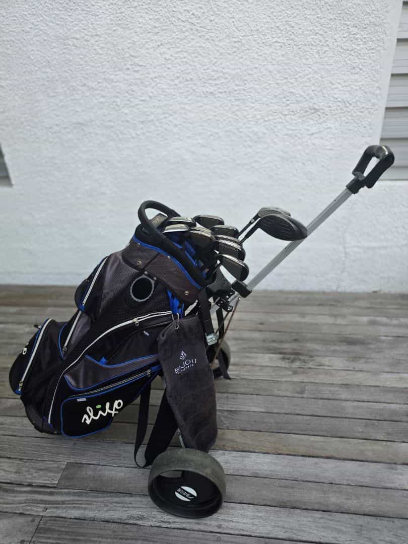 Spalding Golf Club Set with Bag and Trolley