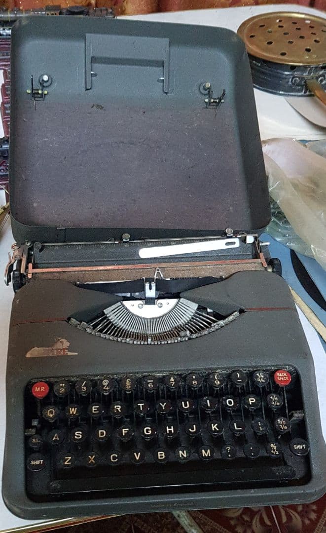 Empire Portable Typewriter Vintage Gray - Image 1 of 1