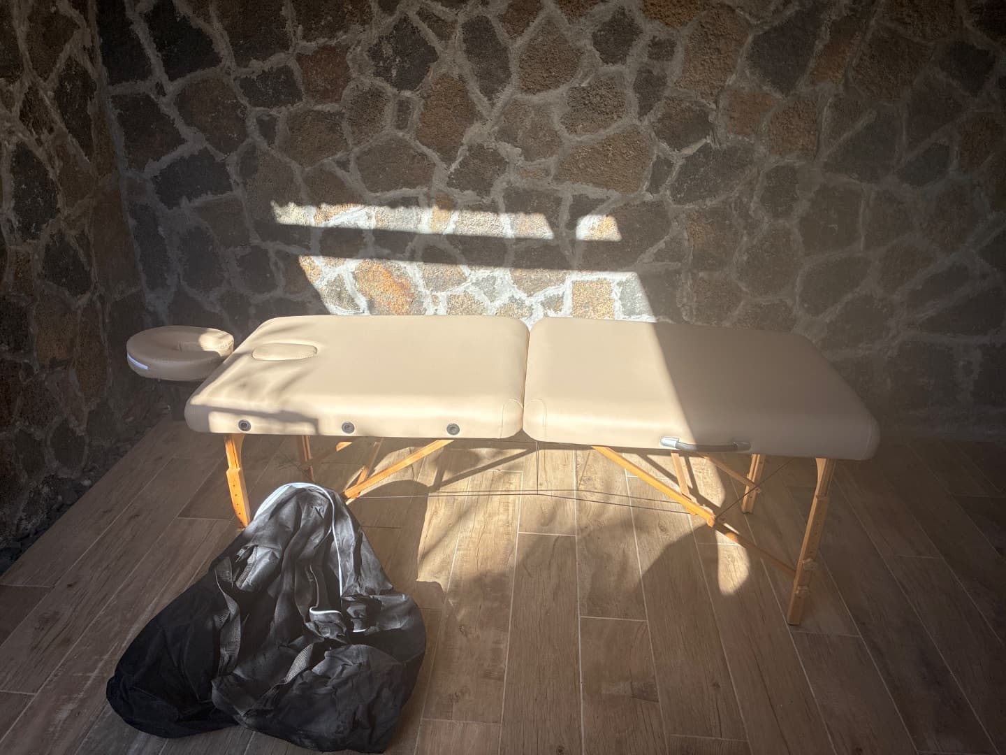 Portable Massage Table with Headrest and Carry Bag - Image 1 of 3